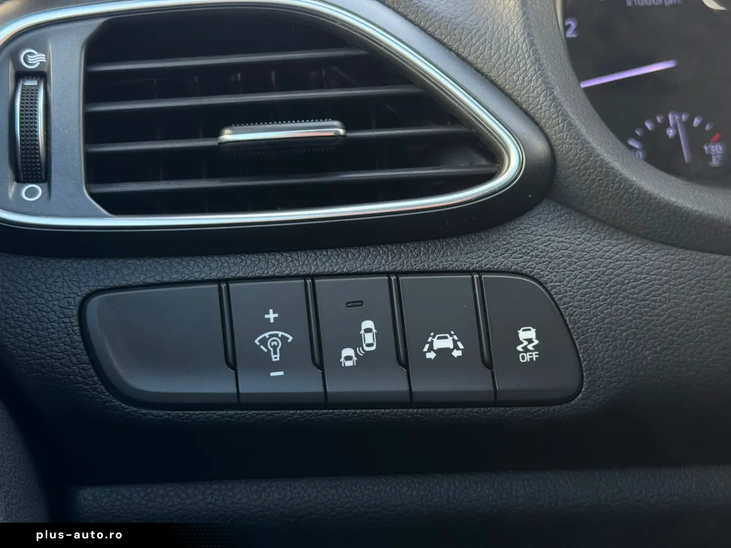 Hyundai i30 1.4 TGDI Trend