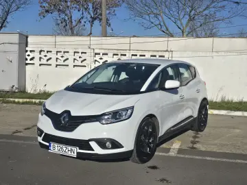 Renault Scenic  2017  105687Km