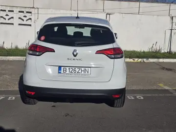 Renault Scenic  2017  105687Km