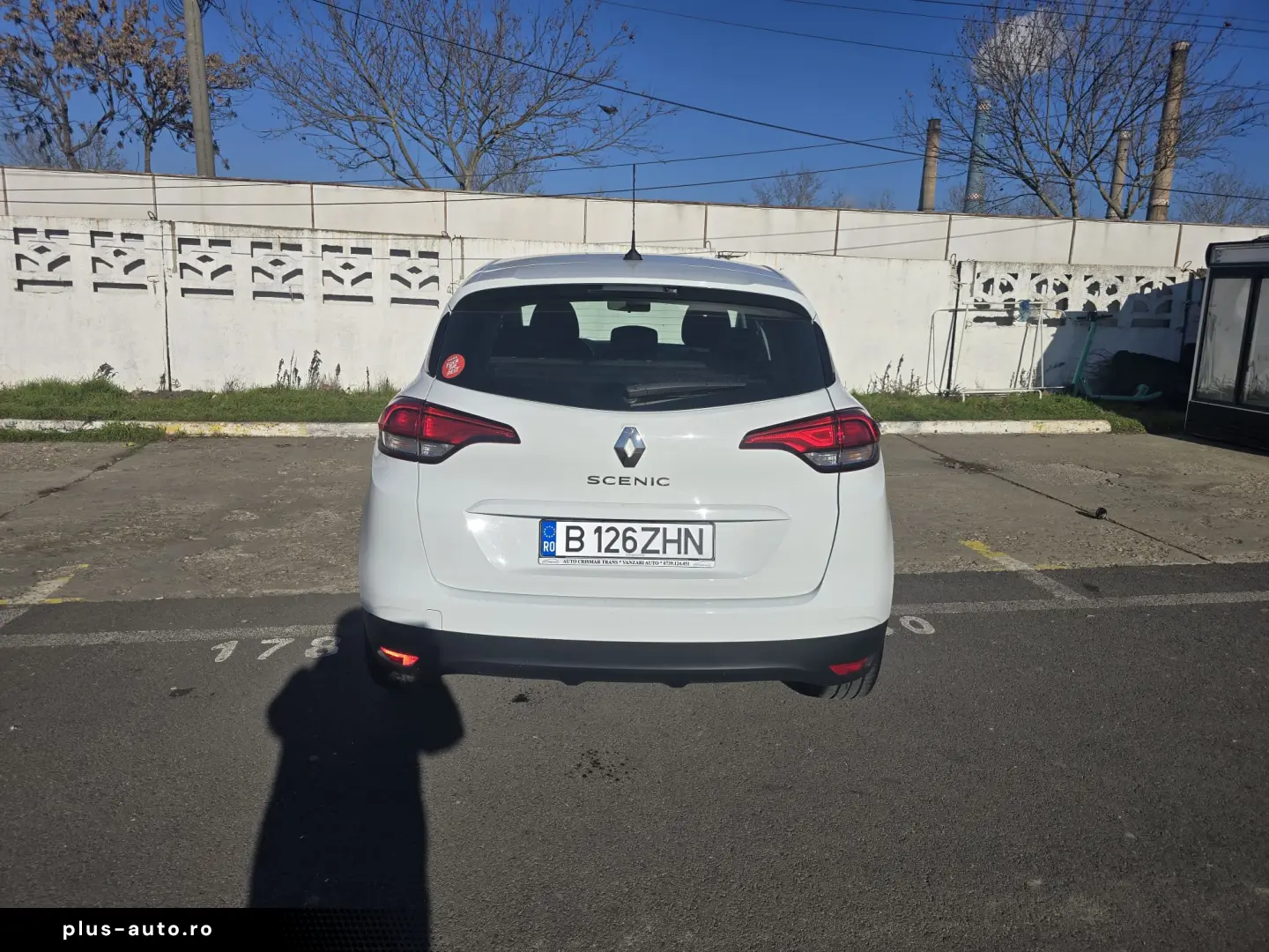 Renault Scenic  2017  105687Km