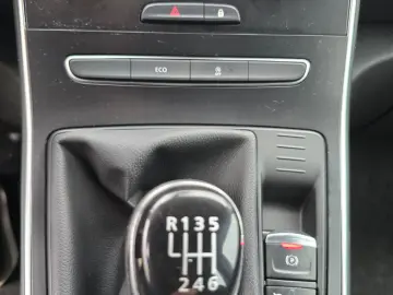 Renault Scenic  2017  105687Km