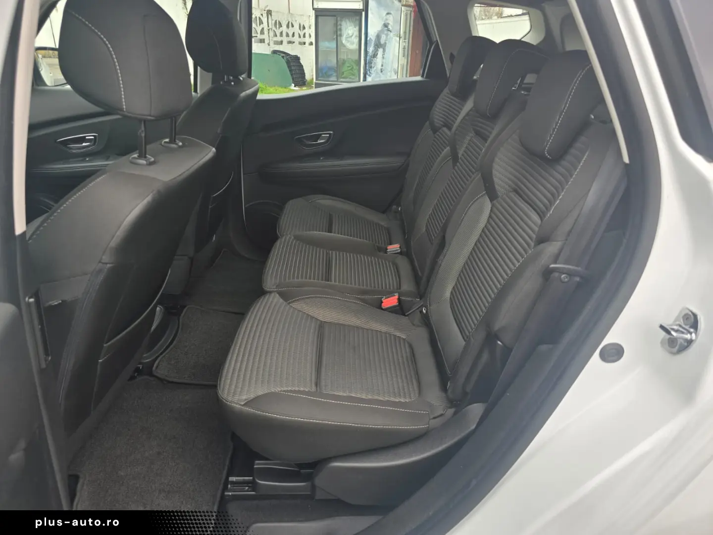 Renault Scenic  2017  105687Km