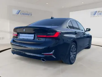 BMW 320i xDrive Luxury 24 Monate Garantie Leder Driv