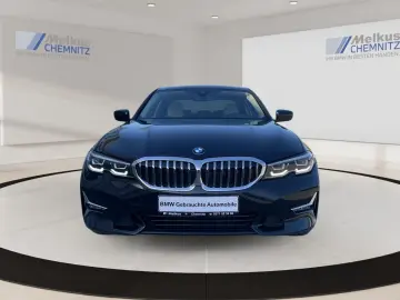 BMW 320i xDrive Luxury 24 Monate Garantie Leder Driv