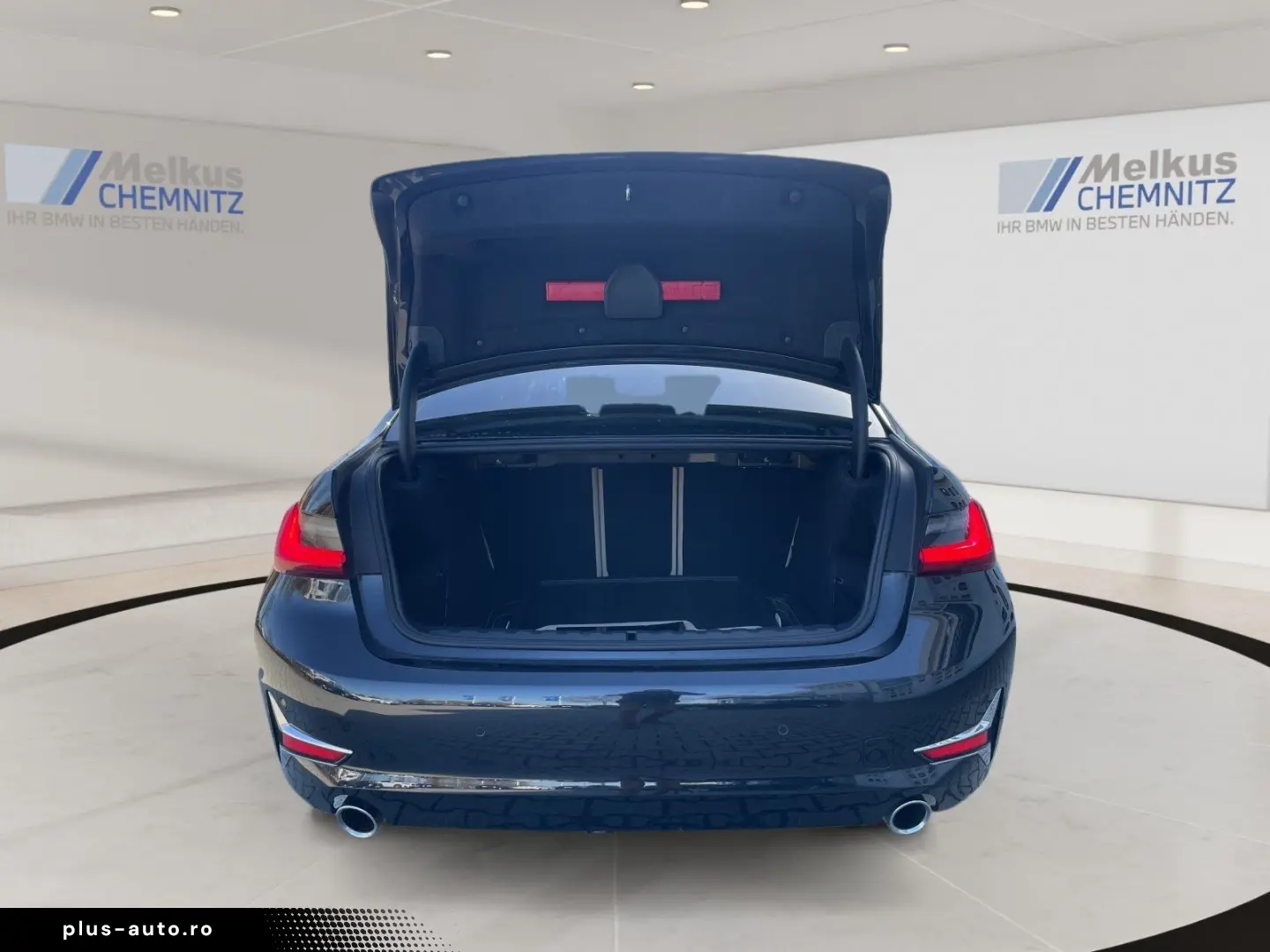 BMW 320i xDrive Luxury 24 Monate Garantie Leder Driv