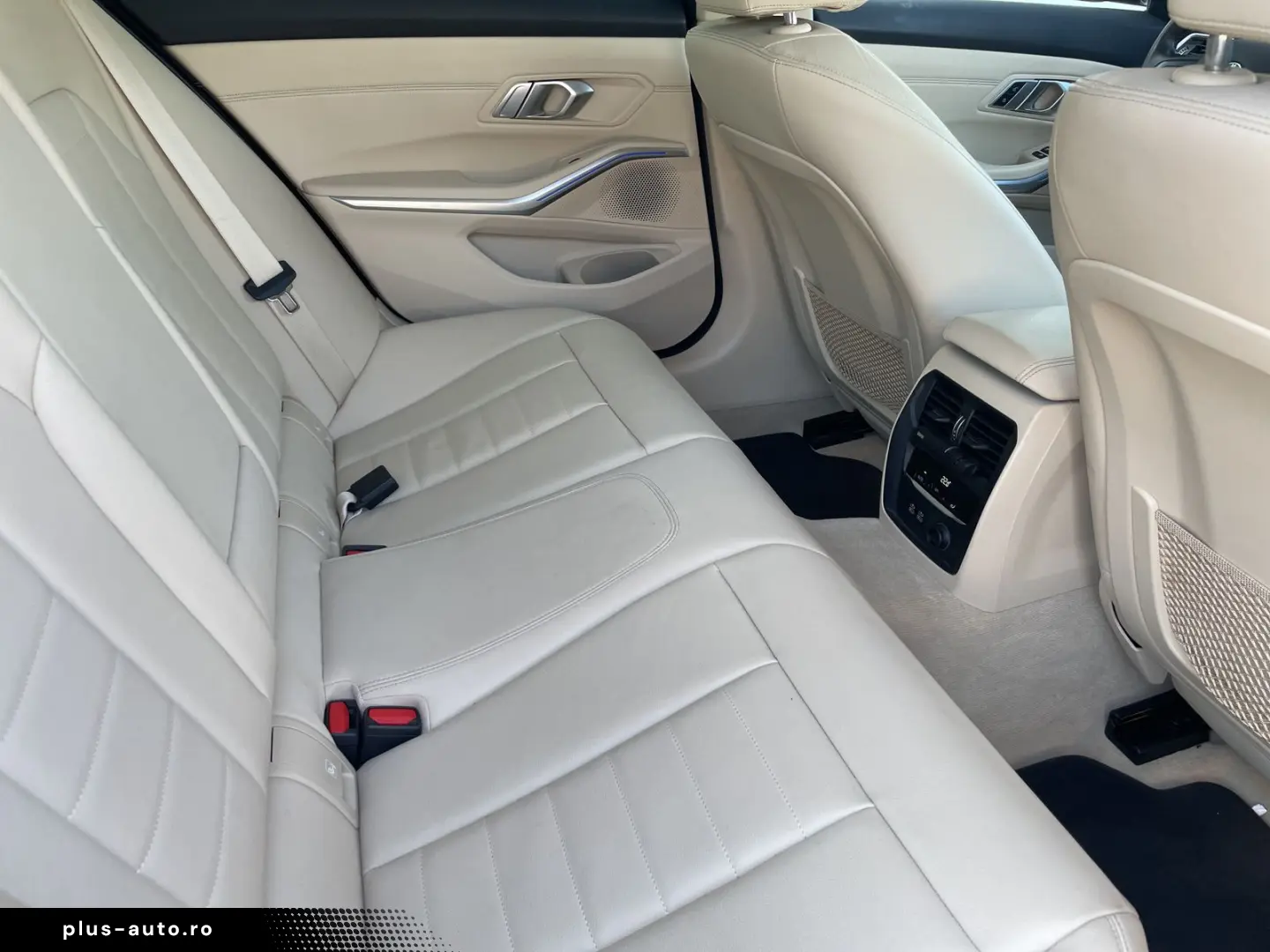 BMW 320i xDrive Luxury 24 Monate Garantie Leder Driv