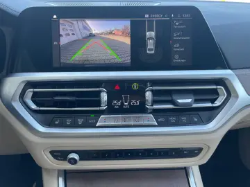 BMW 320i xDrive Luxury 24 Monate Garantie Leder Driv