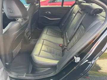 BMW 320 i M Sport Leder Head-Up Laser Live C.Prof