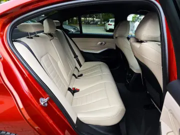 BMW 320i Limo M Sport Paket BMW GARANTIE!