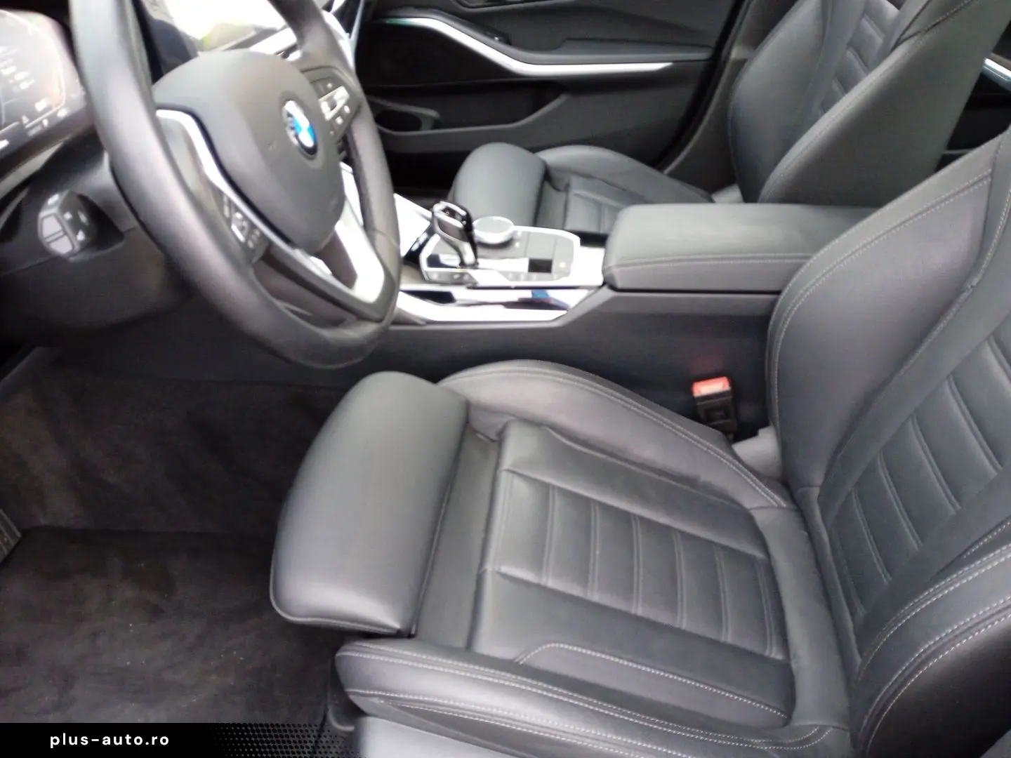 BMW 320 i Limousine Luxury Line Aut. NAVI LEDER GLAS