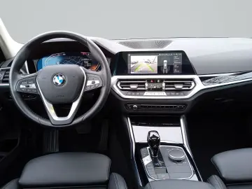 BMW 320 i Limousine Luxury Line Aut. NAVI LEDER GLAS