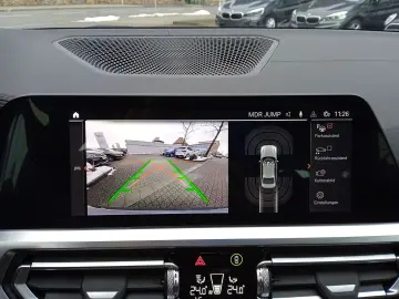 BMW 320 i Limousine Luxury Line Aut. NAVI LEDER GLAS