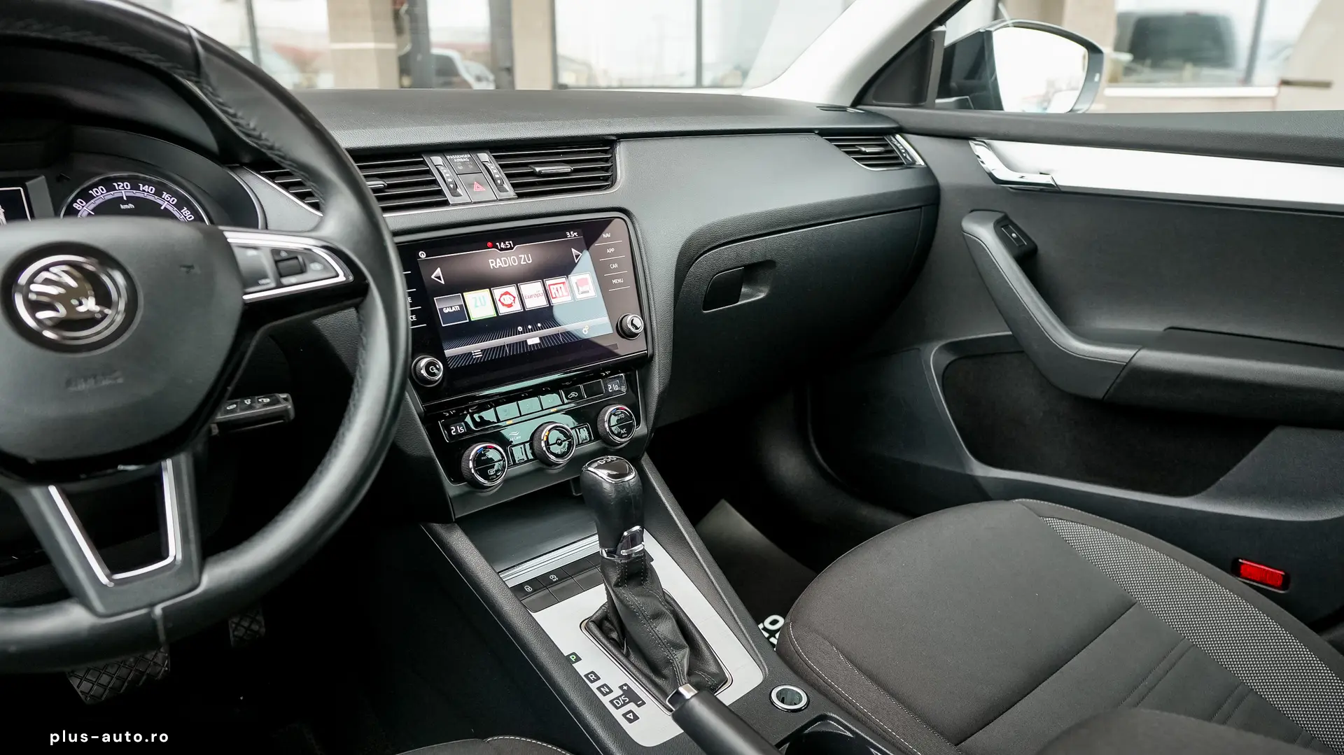 SKODA OCTAVIA COMBI DSG7