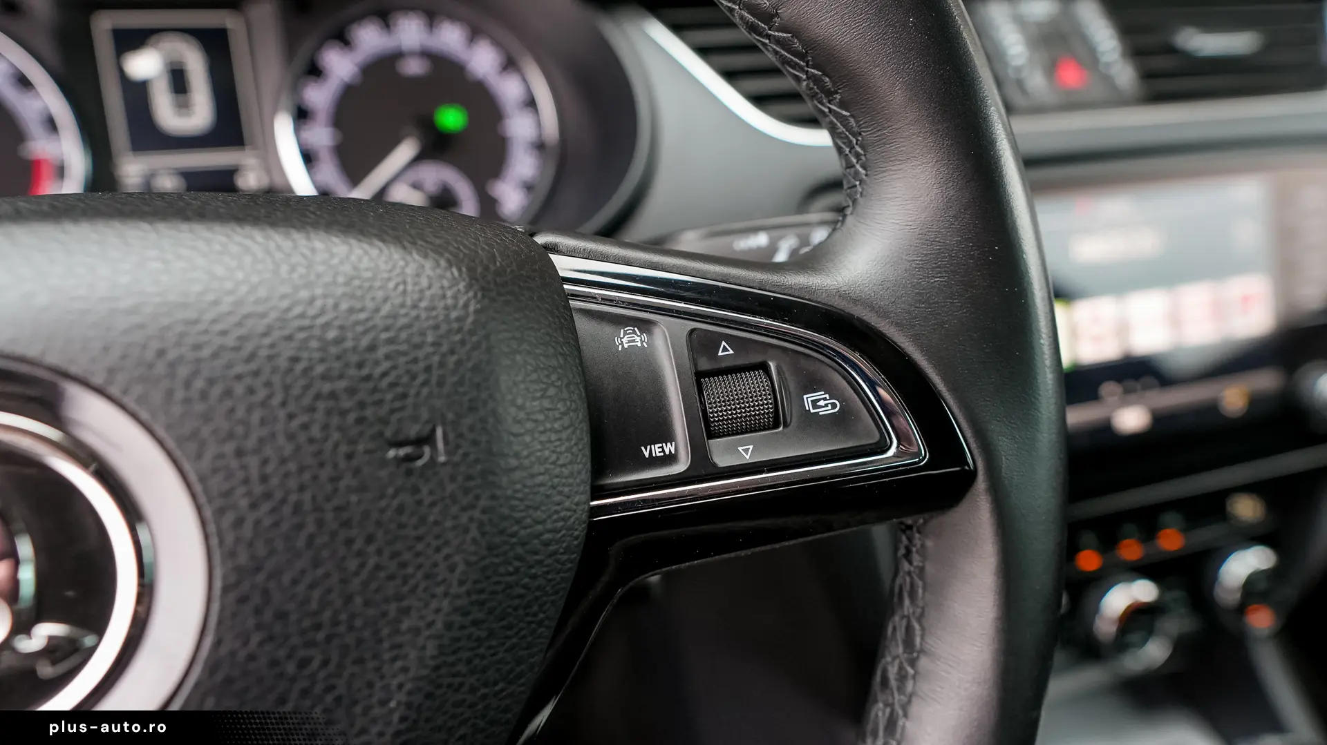 SKODA OCTAVIA COMBI DSG7