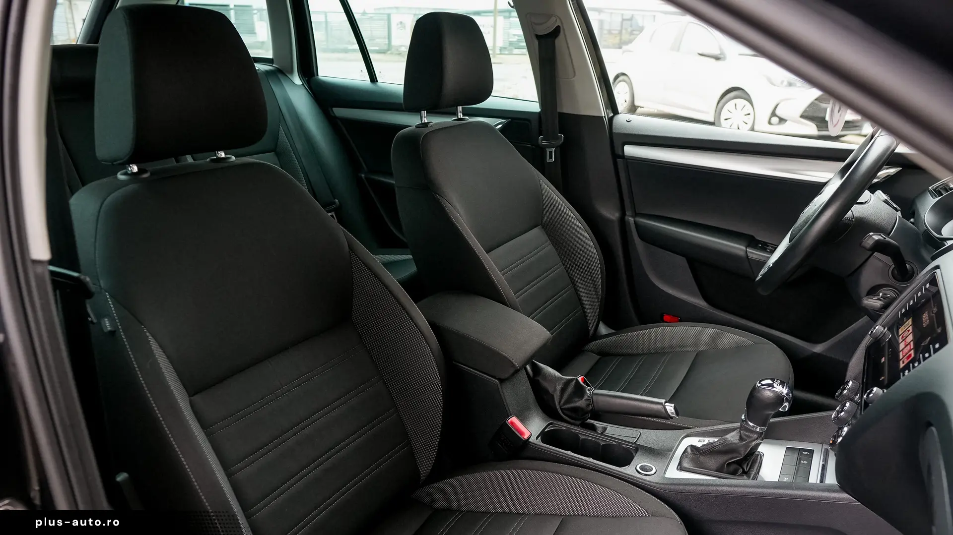 SKODA OCTAVIA COMBI DSG7