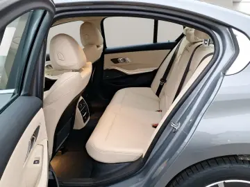 BMW 320i Limousine Harman K LiveCockpitProf Kamera