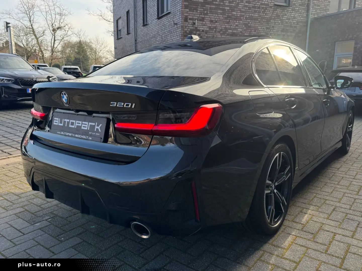 BMW 320i lim M Sport ESSD h&k HUD CAM Alcant DA 18