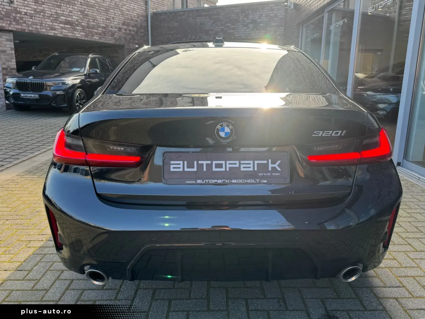 BMW 320i lim M Sport ESSD h&k HUD CAM Alcant DA 18