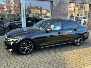 BMW 320i lim M Sport ESSD h&k HUD CAM Alcant DA 18