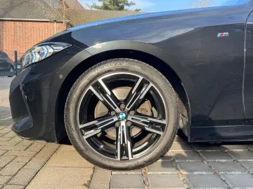 BMW 320i lim M Sport ESSD h&k HUD CAM Alcant DA 18