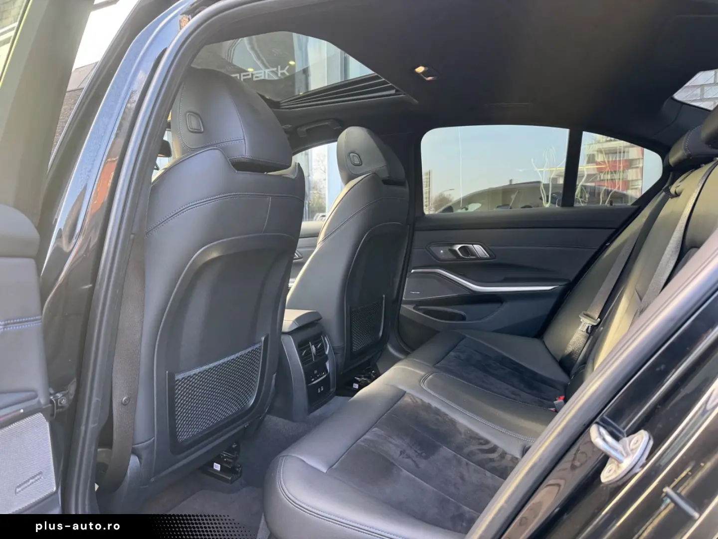 BMW 320i lim M Sport ESSD h&k HUD CAM Alcant DA 18