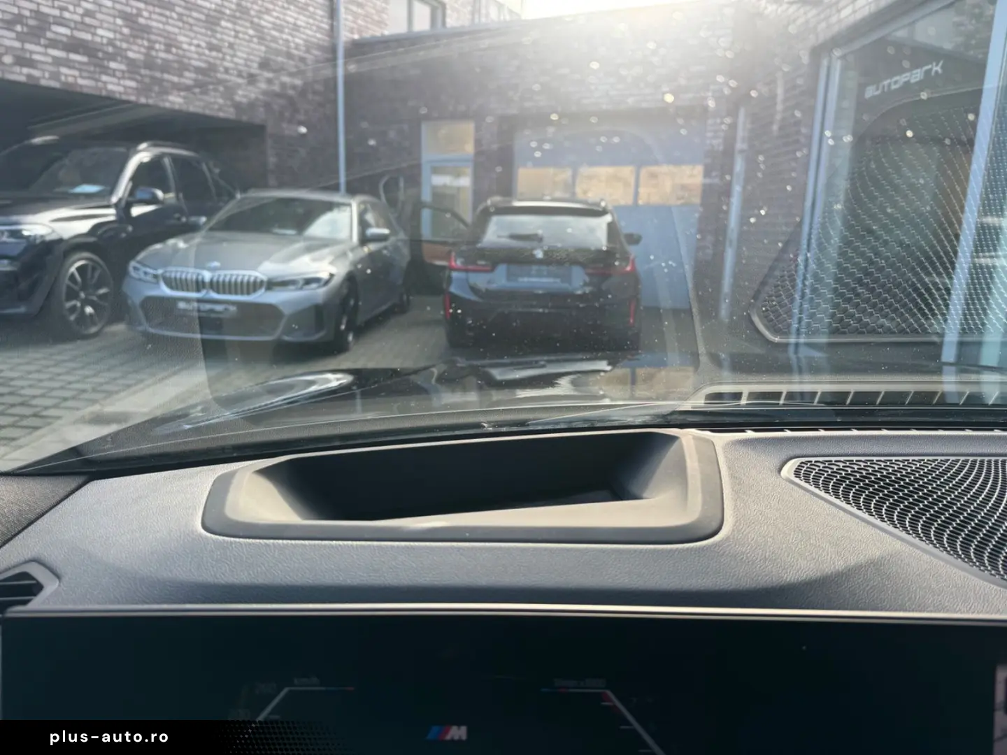BMW 320i lim M Sport ESSD h&k HUD CAM Alcant DA 18