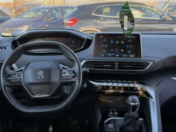 Peugeot 3008 1.6 BlueHDI S&S Allure