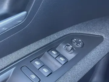 Peugeot 3008 1.6 BlueHDI S&S Allure