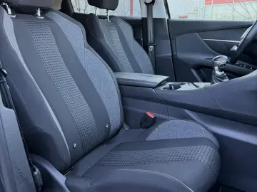 Peugeot 3008 1.6 BlueHDI S&S Allure