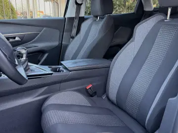 Peugeot 3008 1.6 BlueHDI S&S Allure