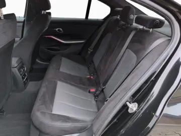 BMW 320i M Sport Ad.LED DrPro Pa  LCPro HiFi Lordose