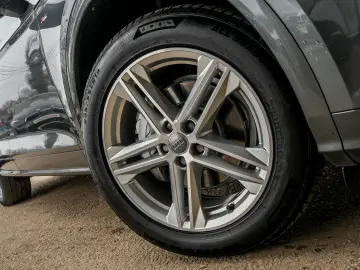 Audi Q5 2.0diesel 190 QUATTRO S LINE