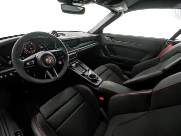 Porsche 911 Carrera 4 GTS CAB 541hp