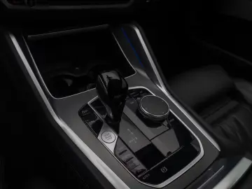 BMW X6 xD40d M Sport Individual Panorama H K HUD AHK