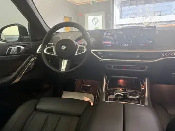 BMW X6 30 d xDrive M Sport Pano 22 Zoll AHK