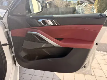 BMW X6 40d xDrive M Sport PANO GLOW MWST