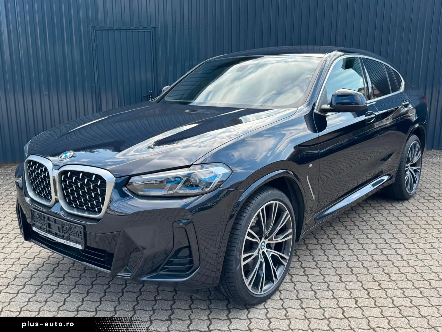 BMW X4 xDr 30d M SPORT  AHK HeadUp Laser 21 LM-Räder