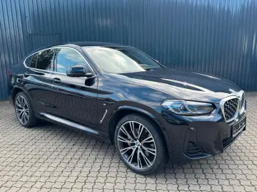 BMW X4 xDr 30d M SPORT  AHK HeadUp Laser 21 LM-Räder