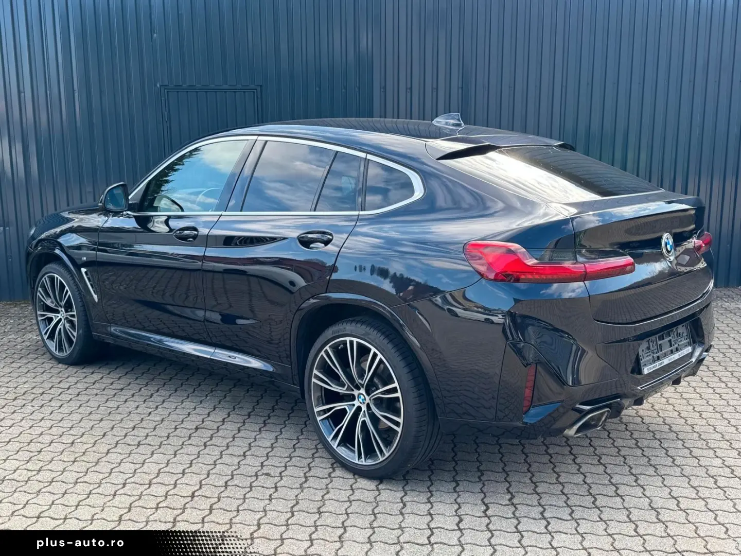 BMW X4 xDr 30d M SPORT  AHK HeadUp Laser 21 LM-Räder