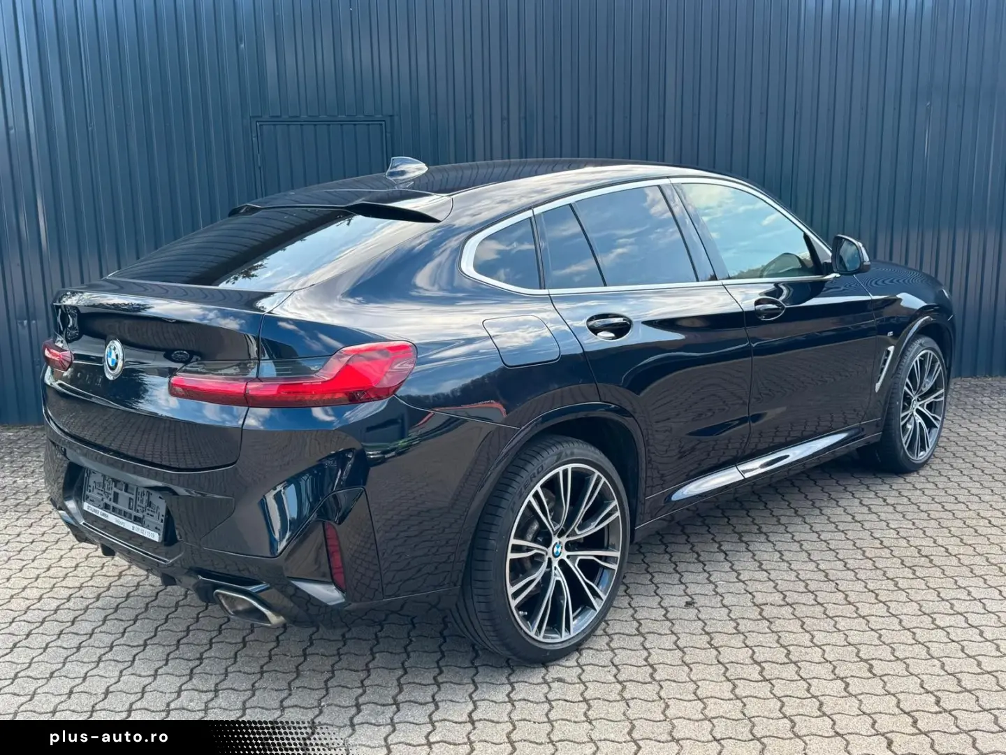 BMW X4 xDr 30d M SPORT  AHK HeadUp Laser 21 LM-Räder