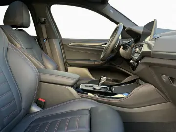 BMW X4 xDrive30d M Sport ACC HUD RFK Pano Laser AHK