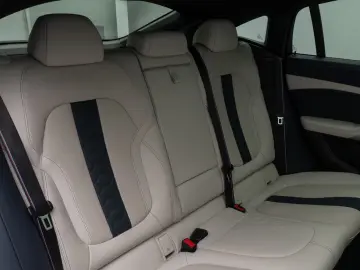 BMW X6 M Competition M Driver´s DisplKey Sky Lounge