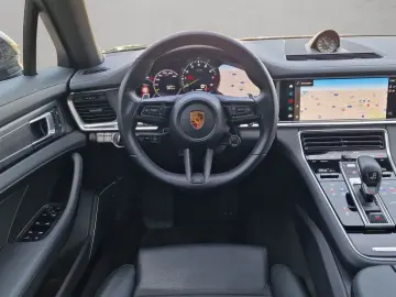PORSCHE Panamera 4 E-Hybrid Platinum Edition 360 HuD 20