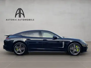 PORSCHE Panamera 4 E-Hybrid Platinum Edition 360 HuD 20