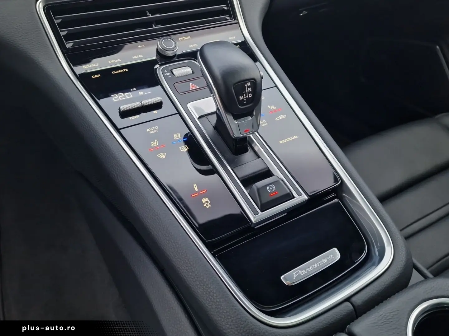 PORSCHE Panamera 4 E-Hybrid Platinum Edition 360 HuD 20