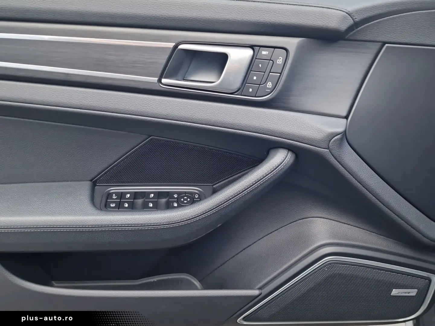 PORSCHE Panamera 4 E-Hybrid Platinum Edition 360 HuD 20