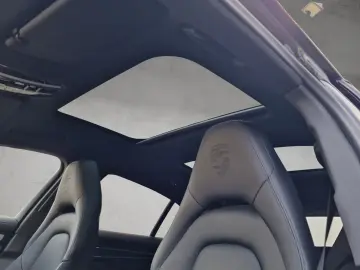PORSCHE Panamera 4 E-Hybrid Platinum Edition 360 HuD 20