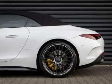 MERCEDES-BENZ SL 63 AMG Roadster 4MATIC  - Carbon