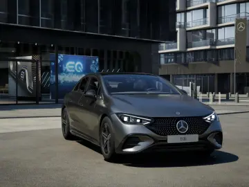 MERCEDES-BENZ EQE 350 4M AMG Night Panorama Distroni&hellip;