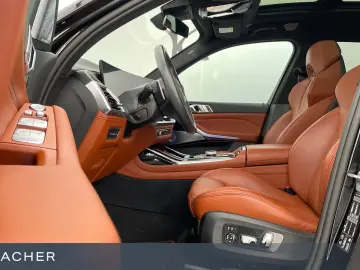 BMW X7 M60i xDrive A M-Sport PRO SkyLou DAProf Leder
